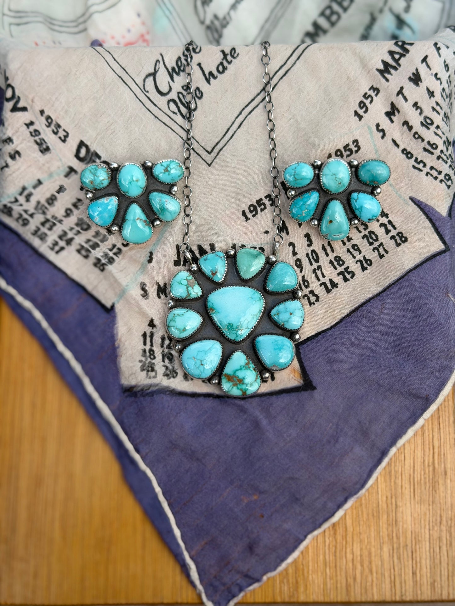 June full cluster necklace