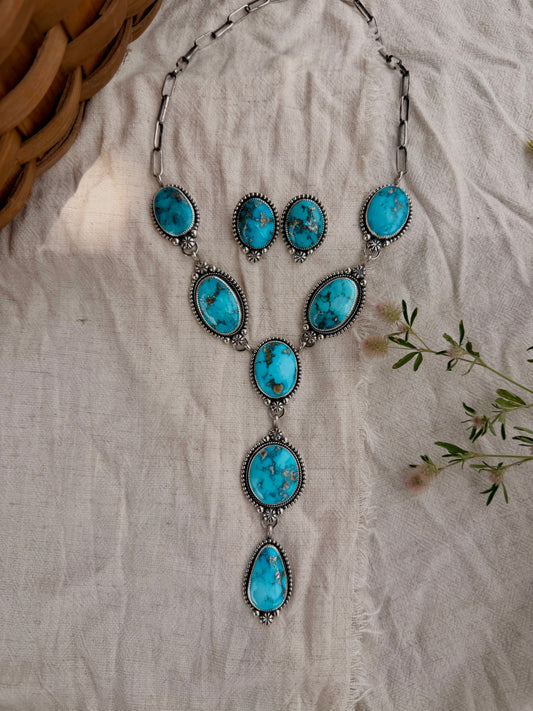 Vivian Statement lariat