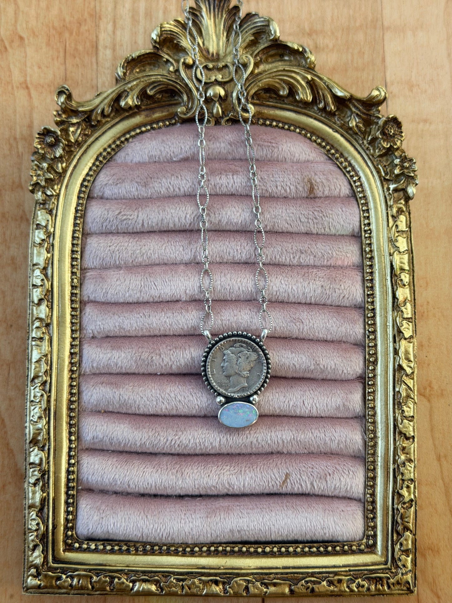 Phoebe necklace
