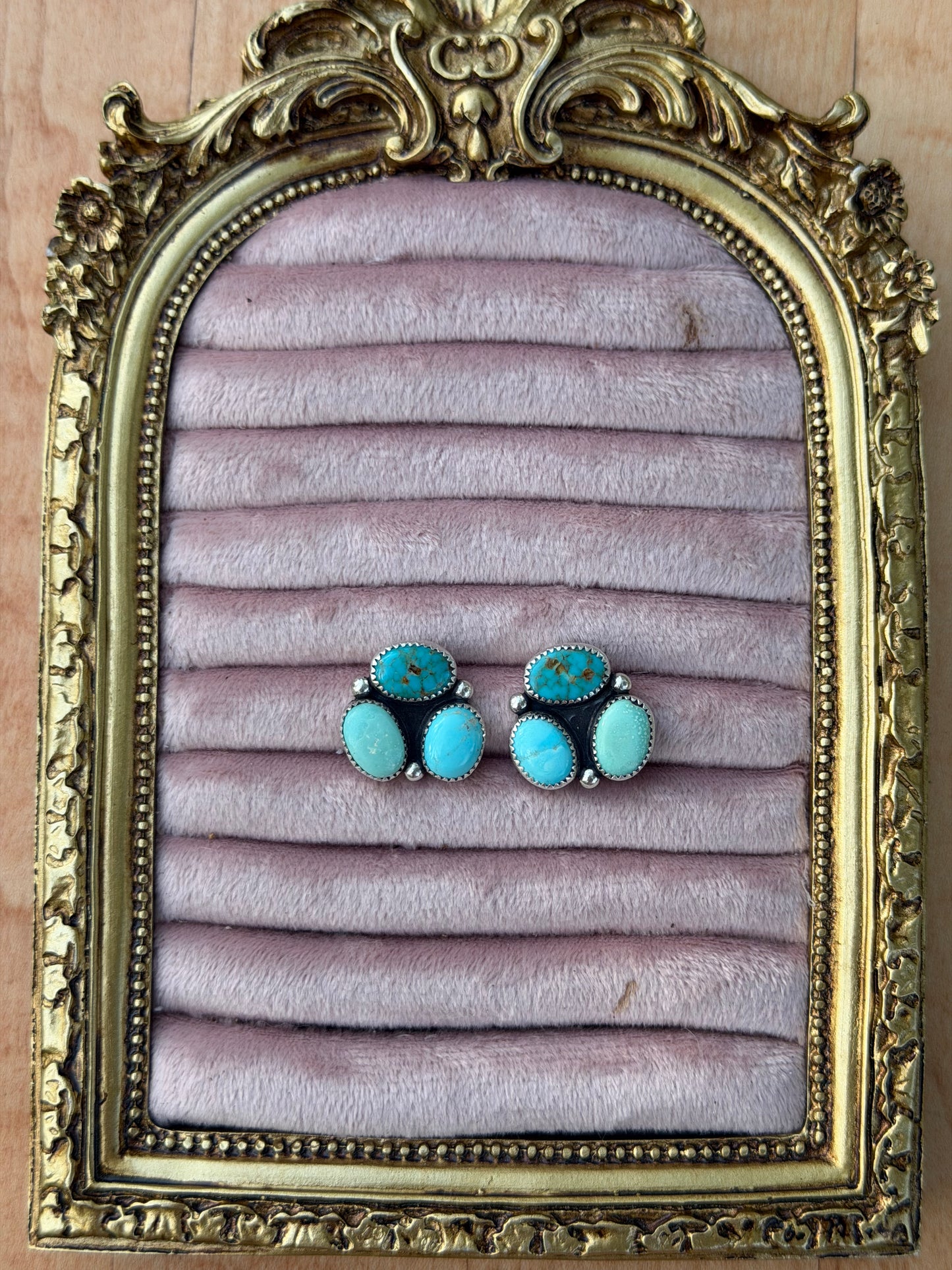 Meadow studs