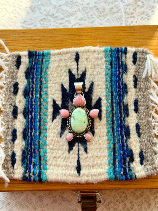 Brinkley turtle pendant